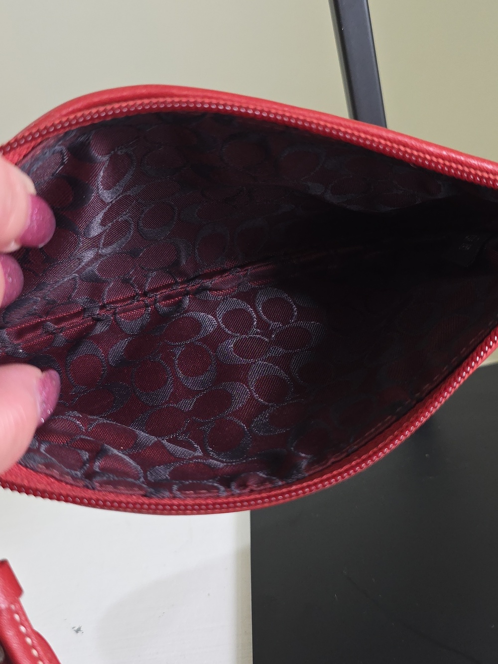 Coach Limited Edition Vintage Heart Leather Wristlet EUC - Picture 15 of 17